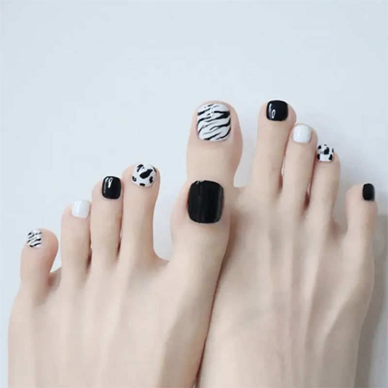 Square Toe Black and White Leopard Print