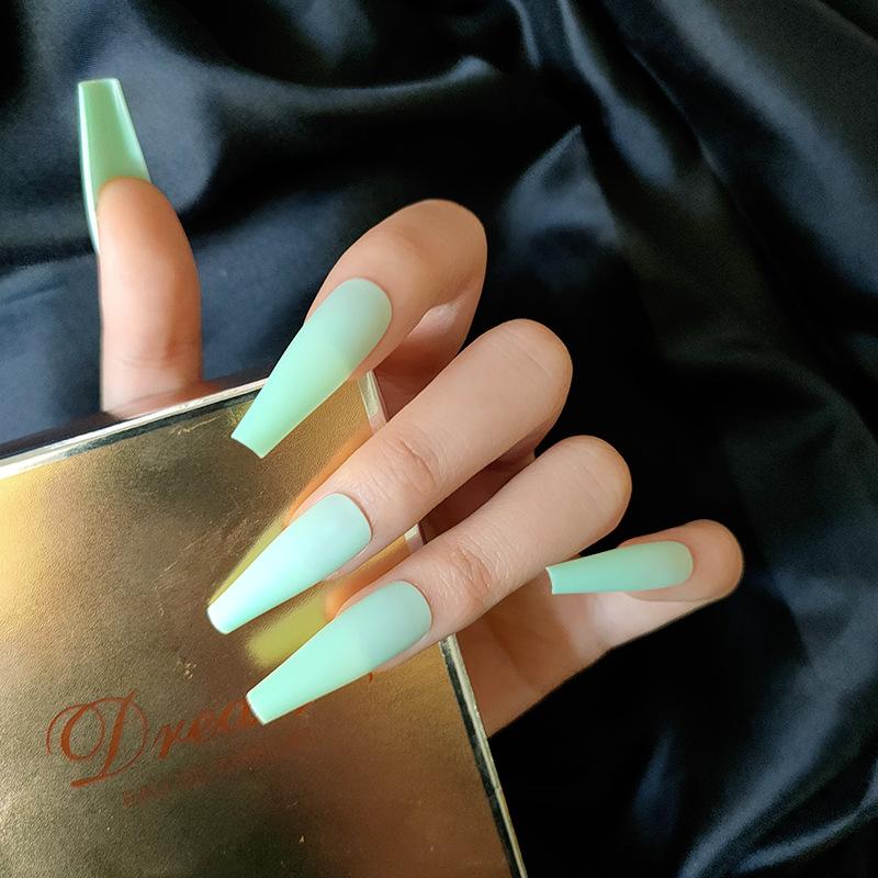 21 Trending Mint Green Nails in 2023 + Best Polish - Zohna