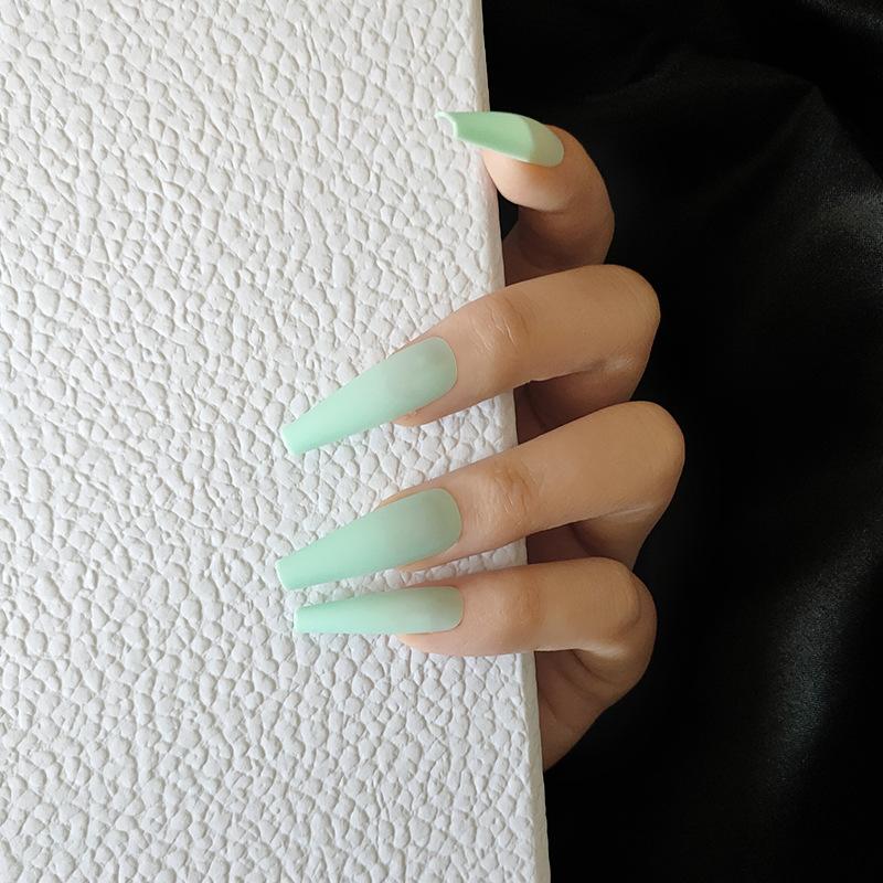 37 Breathtaking Mint Green Nail Ideas for 2023 - Grow With Zoe